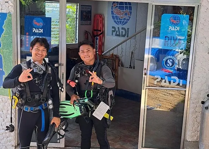Resort Love'S Beach & Dive Resort