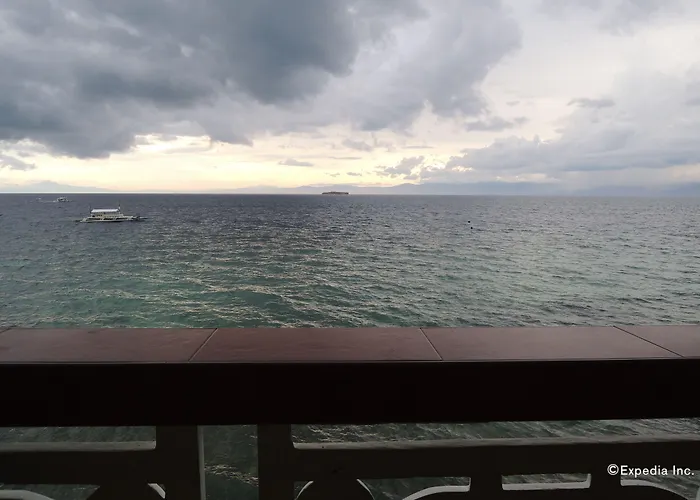 Love'S Beach & Dive Resort Resort