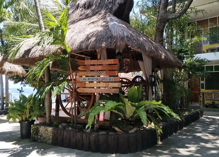Resort Love'S Beach & Dive Resort